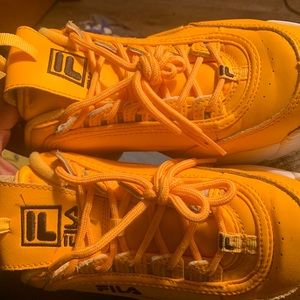 These are old! I don’t wear them anymore.